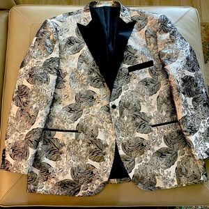 Men’s Tuxedo Jacket Size 54R